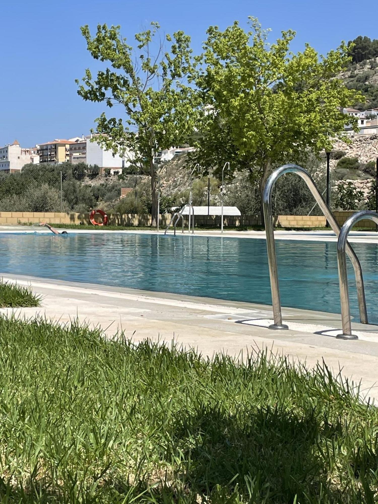 Olive & Ivy Guesthouse Канильяс-де-Асеитуно Экстерьер фото