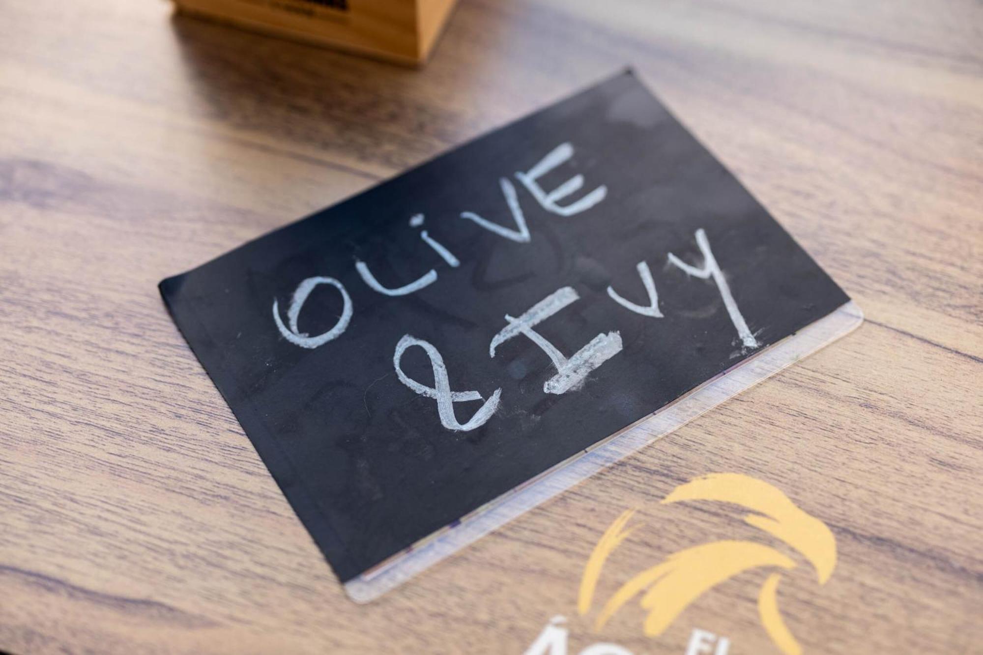 Olive & Ivy Guesthouse Канильяс-де-Асеитуно Экстерьер фото