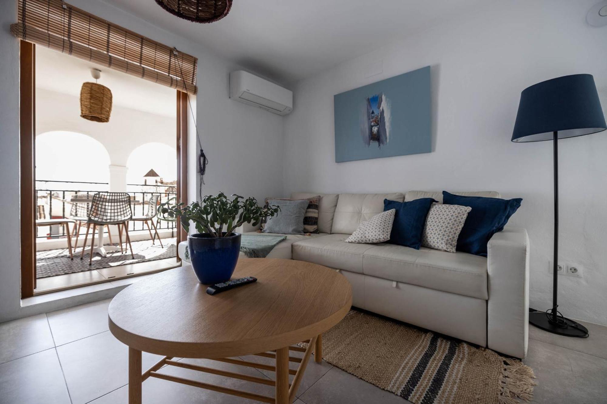 Olive & Ivy Guesthouse Канильяс-де-Асеитуно Экстерьер фото