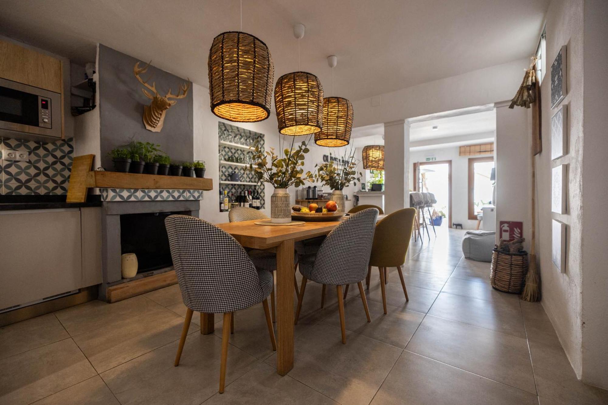 Olive & Ivy Guesthouse Канильяс-де-Асеитуно Экстерьер фото