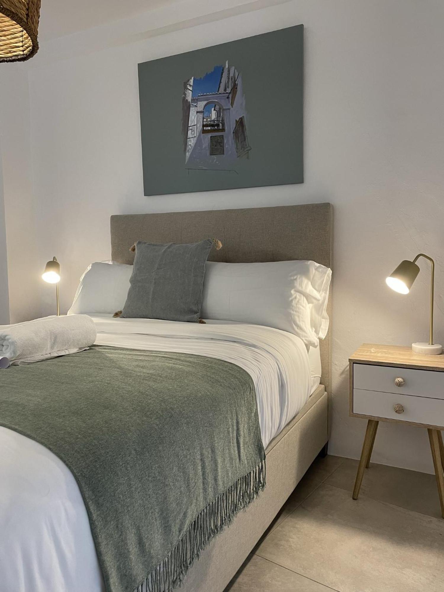 Olive & Ivy Guesthouse Канильяс-де-Асеитуно Экстерьер фото